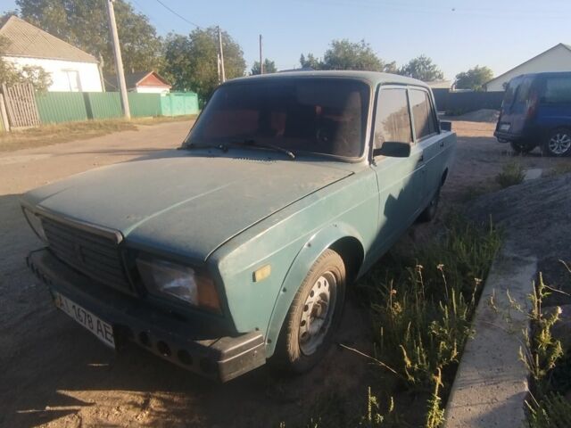 Синий ВАЗ 2107, объемом двигателя 1.7 л и пробегом 20 тыс. км за 900 $, фото 1 на Automoto.ua