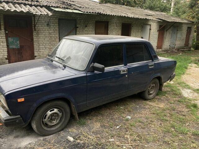 Синий ВАЗ 2107, объемом двигателя 1.5 л и пробегом 117 тыс. км за 1150 $, фото 2 на Automoto.ua