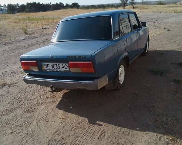 Синий ВАЗ 2107, объемом двигателя 1.5 л и пробегом 60 тыс. км за 1300 $, фото 3 на Automoto.ua