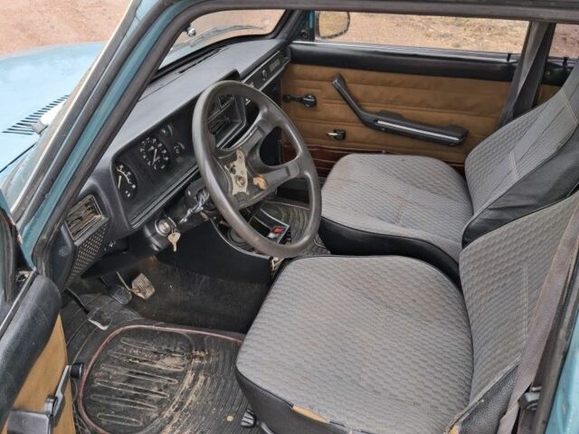 Синий ВАЗ 2107, объемом двигателя 1.5 л и пробегом 777 тыс. км за 550 $, фото 4 на Automoto.ua