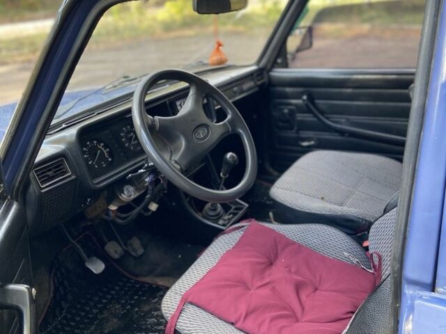 ВАЗ 2107 2005 у Славянске на Automoto.ua Синій ВАЗ 2107, об'ємом двигуна 1.5 л та пробігом 76 тис. км за 723 $, фото 9 на Automoto.ua