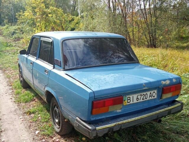 Синий ВАЗ 2107, объемом двигателя 1.5 л и пробегом 700 тыс. км за 364 $, фото 3 на Automoto.ua