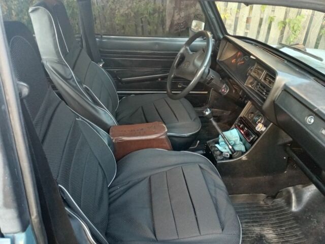 ВАЗ 2107 2005 в Коростене на Automoto.ua Синий ВАЗ 2107, объемом двигателя 0 л и пробегом 612 тыс. км за 800 $, фото 3 на Automoto.ua