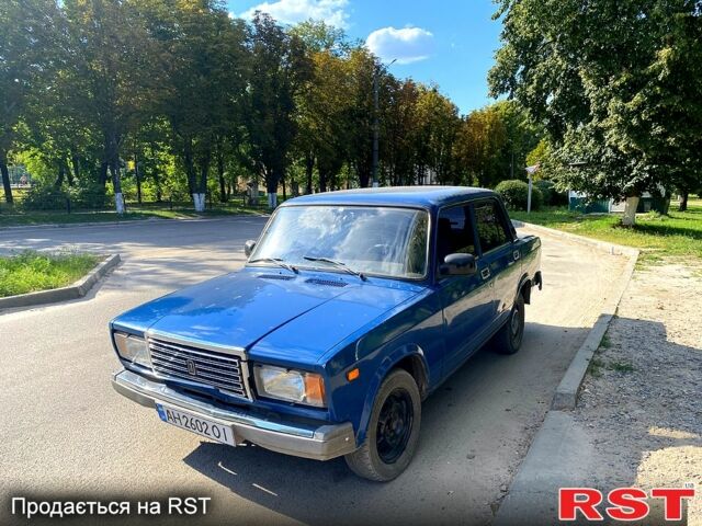 Синий ВАЗ 2107, объемом двигателя 1.5 л и пробегом 120 тыс. км за 610 $, фото 1 на Automoto.ua