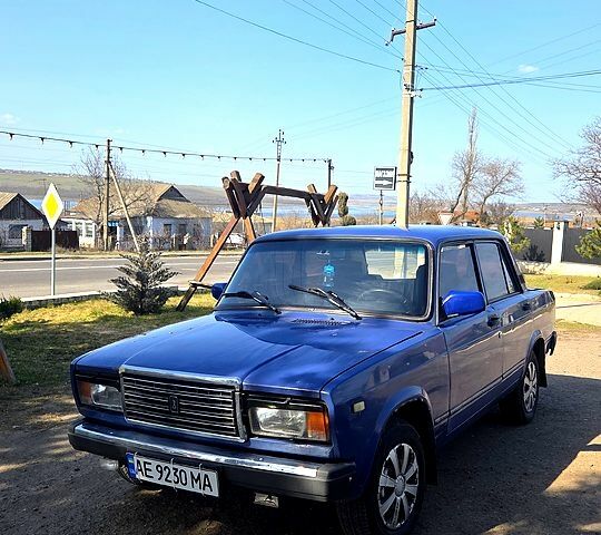 Синій ВАЗ 2107, об'ємом двигуна 1.5 л та пробігом 150 тис. км за 950 $, фото 3 на Automoto.ua