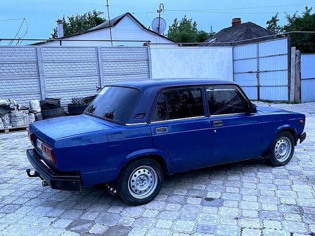 Синий ВАЗ 2107, объемом двигателя 1.5 л и пробегом 297 тыс. км за 700 $, фото 4 на Automoto.ua