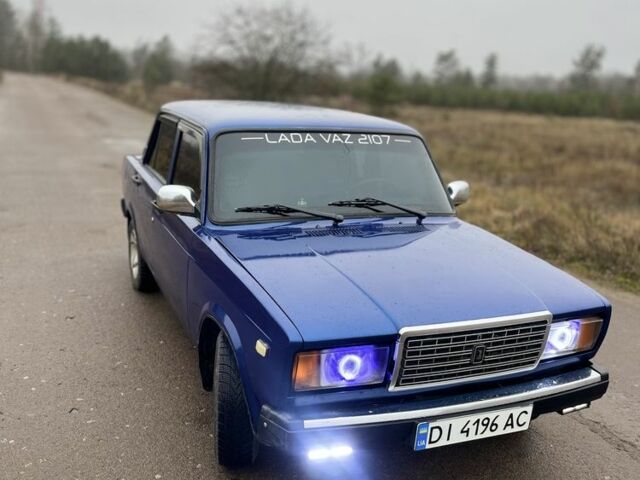 Синий ВАЗ 2107, объемом двигателя 1.5 л и пробегом 204 тыс. км за 1700 $, фото 1 на Automoto.ua