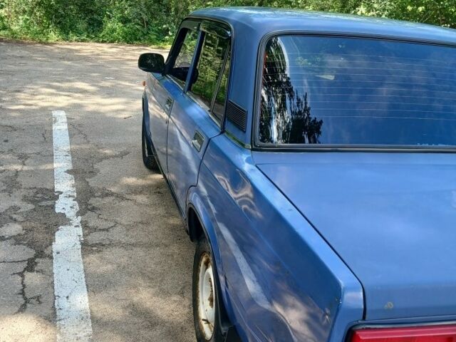 Синий ВАЗ 2107, объемом двигателя 1.5 л и пробегом 196 тыс. км за 850 $, фото 4 на Automoto.ua