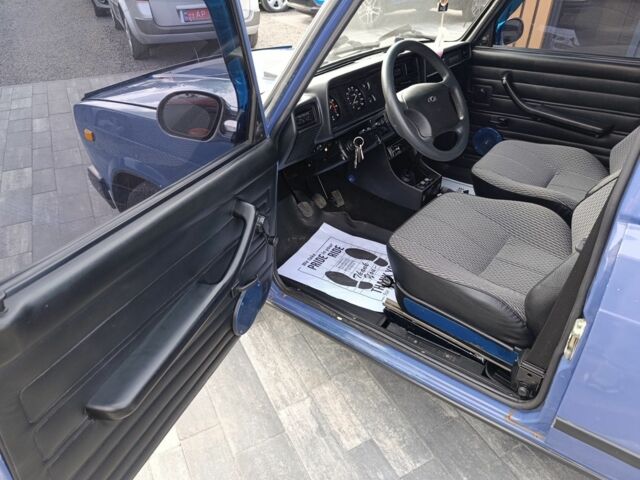 Синий ВАЗ 2107, объемом двигателя 1.5 л и пробегом 105 тыс. км за 1800 $, фото 3 на Automoto.ua