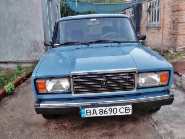 ВАЗ 2107 2005 в Кропивницком (Кировограде) на Automoto.ua Синий ВАЗ 2107, объемом двигателя 1.5 л и пробегом 122 тыс. км за 1300 $, фото 1 на Automoto.ua