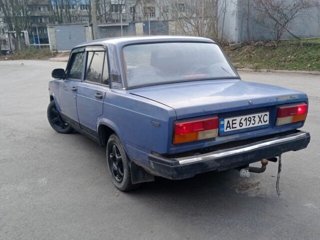Синий ВАЗ 2107, объемом двигателя 1.5 л и пробегом 123 тыс. км за 650 $, фото 4 на Automoto.ua