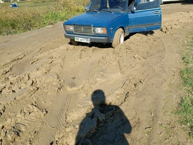 Синий ВАЗ 2107, объемом двигателя 0 л и пробегом 100 тыс. км за 600 $, фото 5 на Automoto.ua