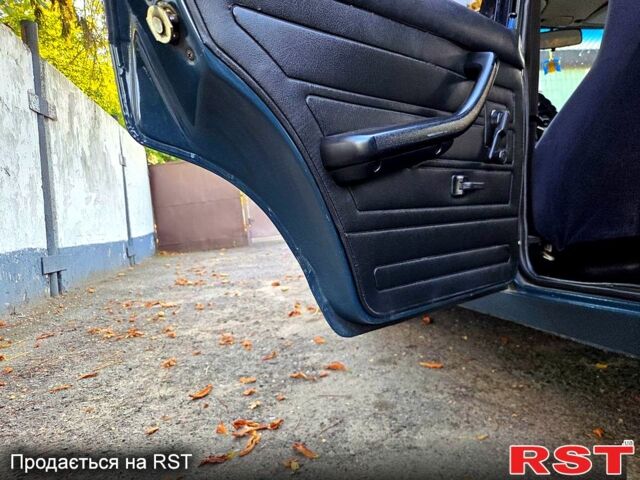 Синій ВАЗ 2107, об'ємом двигуна 1.5 л та пробігом 0 тис. км за 1999 $, фото 8 на Automoto.ua