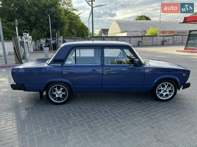 Синій ВАЗ 2107, об'ємом двигуна 1.5 л та пробігом 118 тис. км за 2200 $, фото 1 на Automoto.ua