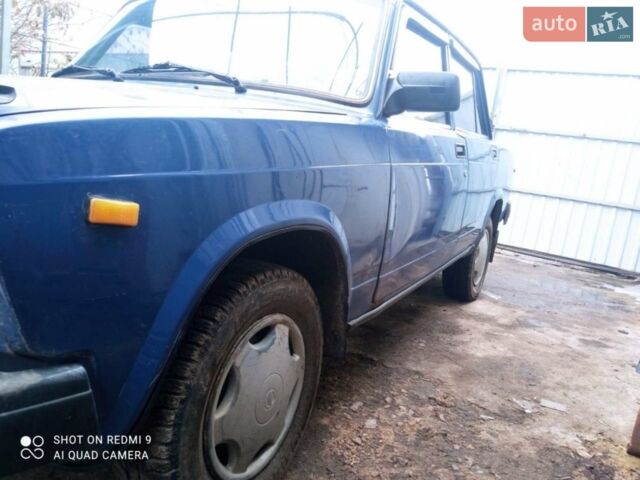 Синий ВАЗ 2107, объемом двигателя 1.5 л и пробегом 40 тыс. км за 907 $, фото 4 на Automoto.ua