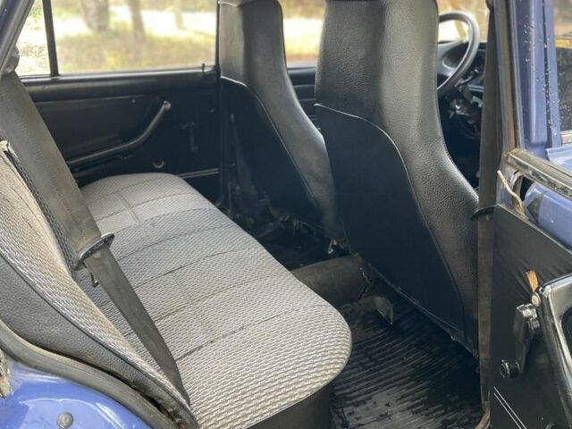 ВАЗ 2107 2005 у Славянске на Automoto.ua Синій ВАЗ 2107, об'ємом двигуна 1.5 л та пробігом 76 тис. км за 723 $, фото 4 на Automoto.ua