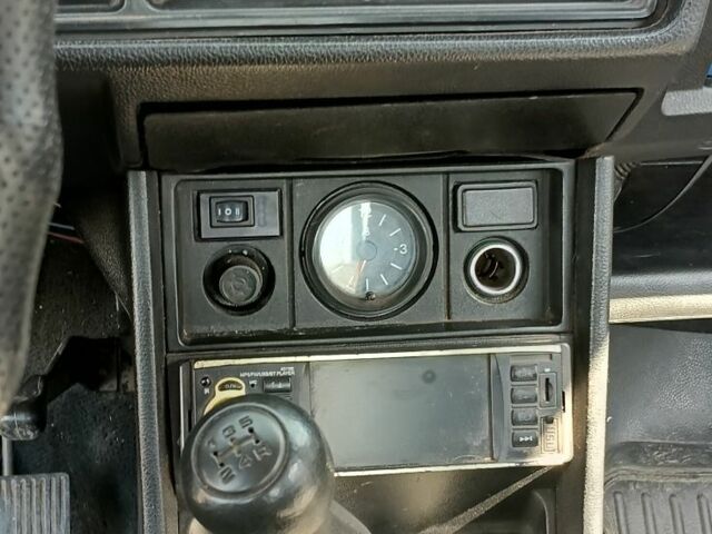 Синий ВАЗ 2107, объемом двигателя 1.5 л и пробегом 100 тыс. км за 707 $, фото 8 на Automoto.ua