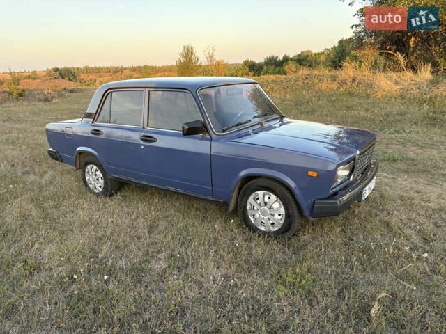 Синий ВАЗ 2107, объемом двигателя 1.5 л и пробегом 112 тыс. км за 1210 $, фото 1 на Automoto.ua