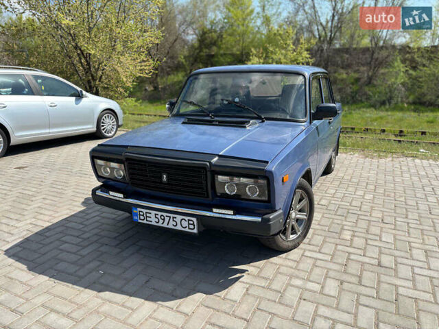 Синий ВАЗ 2107, объемом двигателя 1.45 л и пробегом 100 тыс. км за 1250 $, фото 1 на Automoto.ua