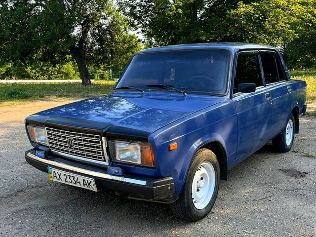Синий ВАЗ 2107, объемом двигателя 1.5 л и пробегом 222 тыс. км за 1000 $, фото 1 на Automoto.ua