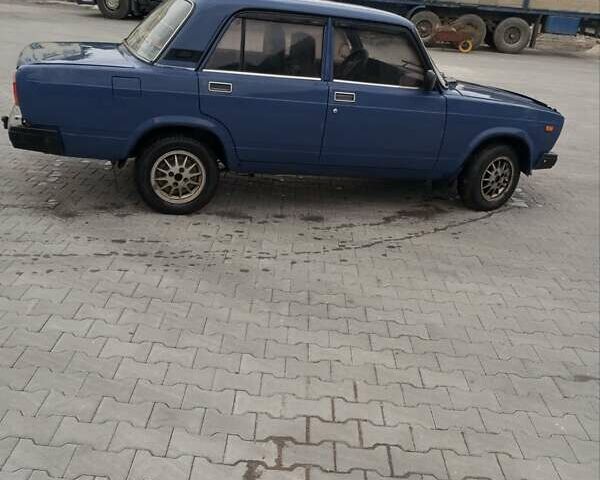 Синий ВАЗ 2107, объемом двигателя 1.45 л и пробегом 120 тыс. км за 1100 $, фото 2 на Automoto.ua