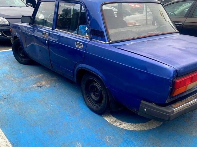 Синий ВАЗ 2107, объемом двигателя 1.5 л и пробегом 235 тыс. км за 600 $, фото 1 на Automoto.ua