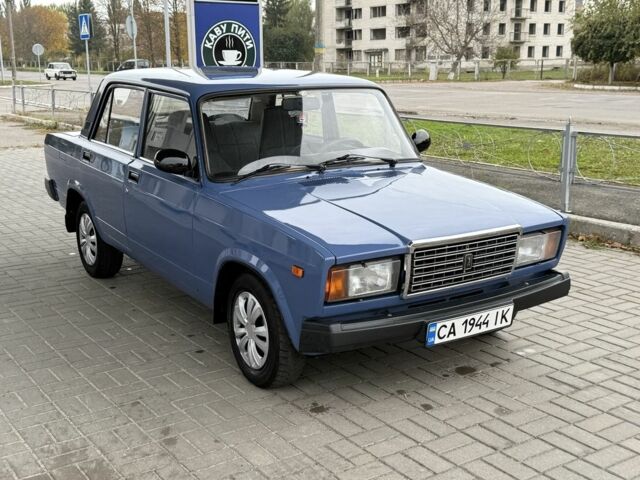 Синий ВАЗ 2107, объемом двигателя 1.5 л и пробегом 56 тыс. км за 1500 $, фото 2 на Automoto.ua