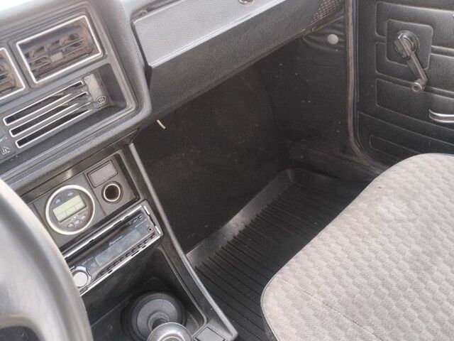 Синий ВАЗ 2107, объемом двигателя 1.5 л и пробегом 18 тыс. км за 481 $, фото 6 на Automoto.ua