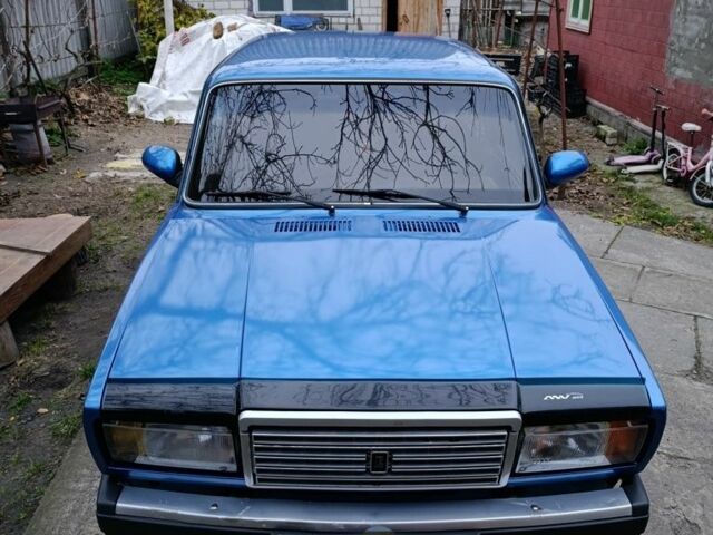 Синий ВАЗ 2107, объемом двигателя 1.5 л и пробегом 90 тыс. км за 1100 $, фото 1 на Automoto.ua