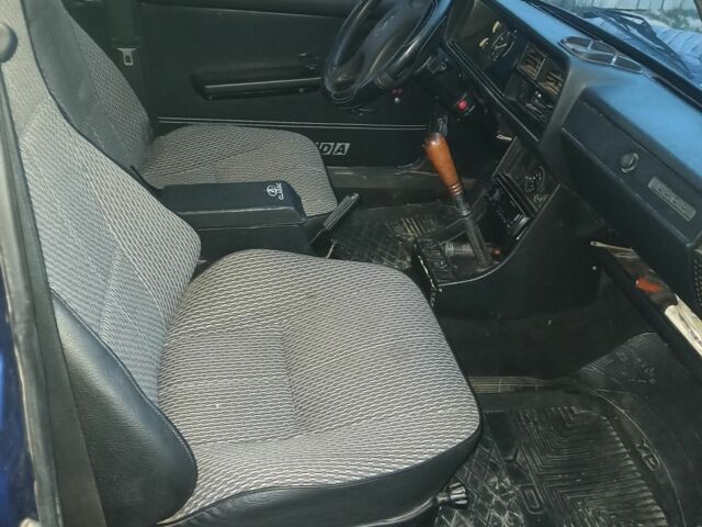 Синій ВАЗ 2107, об'ємом двигуна 1.4 л та пробігом 120 тис. км за 1064 $, фото 4 на Automoto.ua