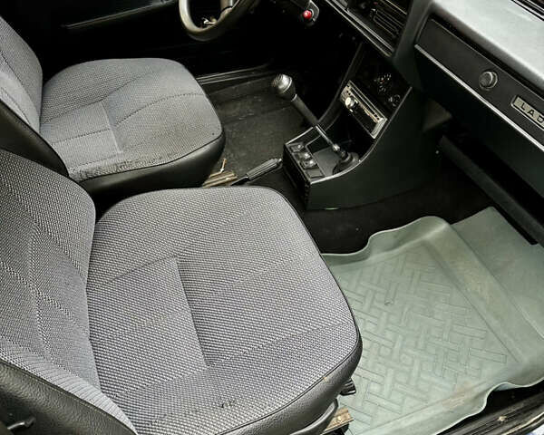 Синий ВАЗ 2107, объемом двигателя 1.5 л и пробегом 75 тыс. км за 1500 $, фото 13 на Automoto.ua