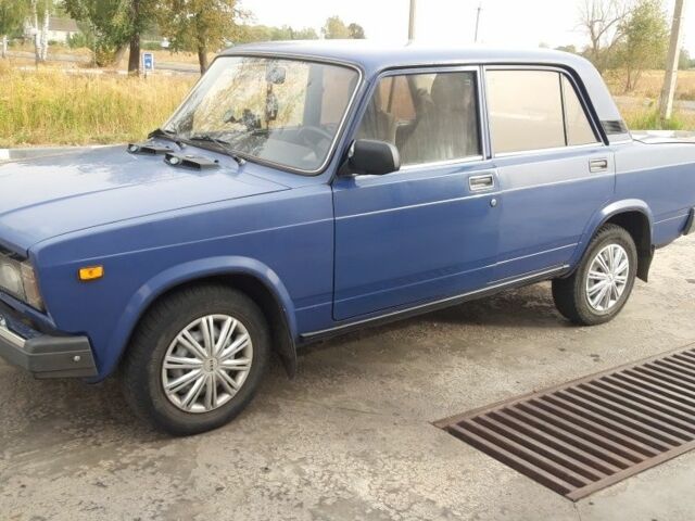 Синий ВАЗ 2107, объемом двигателя 1.5 л и пробегом 126 тыс. км за 1400 $, фото 1 на Automoto.ua