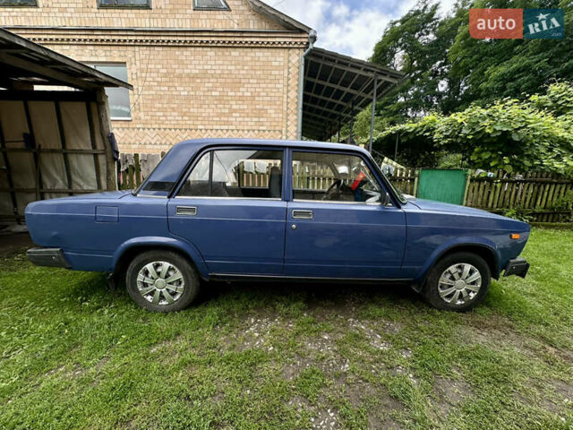 Синий ВАЗ 2107, объемом двигателя 1.5 л и пробегом 75 тыс. км за 1500 $, фото 2 на Automoto.ua