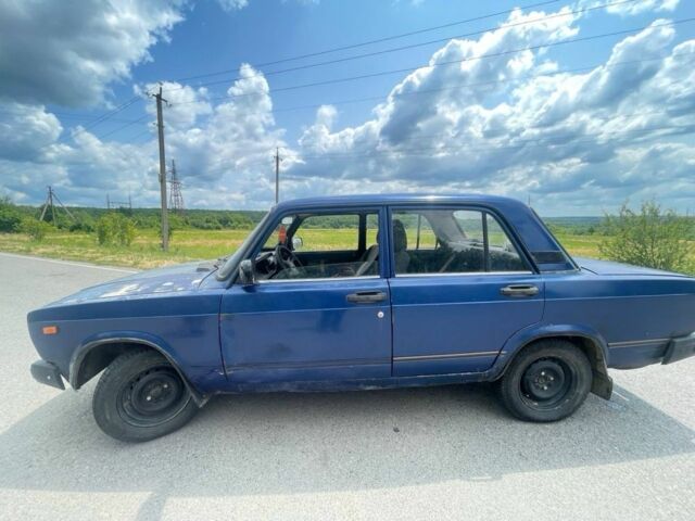 Синий ВАЗ 2107, объемом двигателя 1.5 л и пробегом 100 тыс. км за 596 $, фото 3 на Automoto.ua