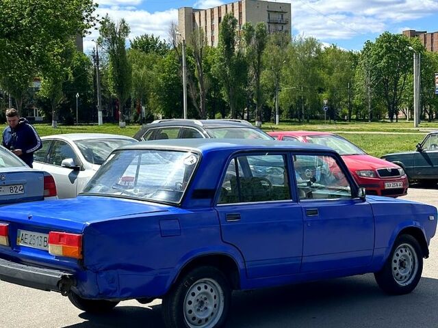 Синий ВАЗ 2107, объемом двигателя 1.5 л и пробегом 0 тыс. км за 650 $, фото 2 на Automoto.ua