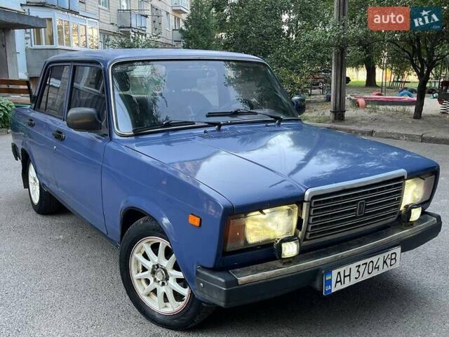 Синий ВАЗ 2107, объемом двигателя 1.6 л и пробегом 324 тыс. км за 1100 $, фото 1 на Automoto.ua