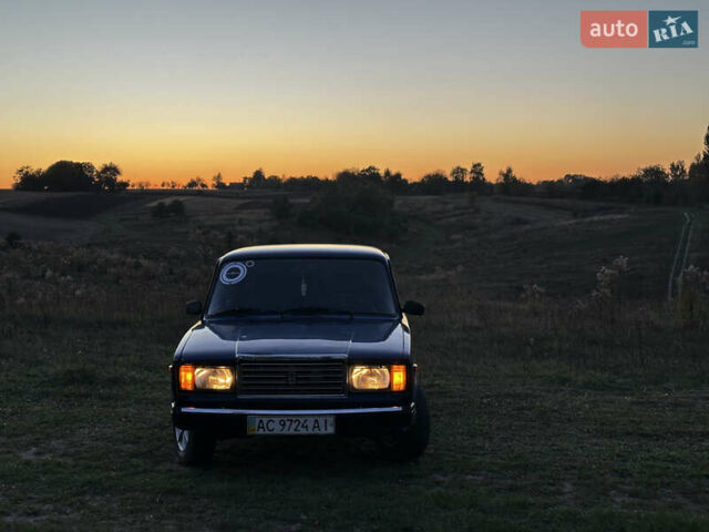 Синий ВАЗ 2107, объемом двигателя 1.5 л и пробегом 100 тыс. км за 1000 $, фото 2 на Automoto.ua