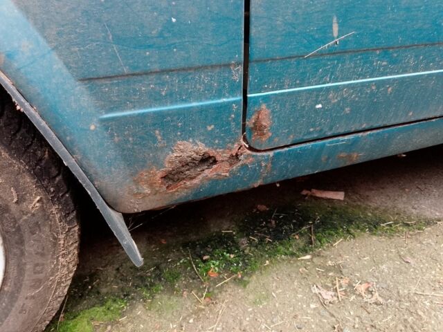 Синий ВАЗ 2107, объемом двигателя 1.6 л и пробегом 90 тыс. км за 477 $, фото 3 на Automoto.ua