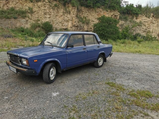 Синий ВАЗ 2107, объемом двигателя 1.5 л и пробегом 160 тыс. км за 1200 $, фото 5 на Automoto.ua