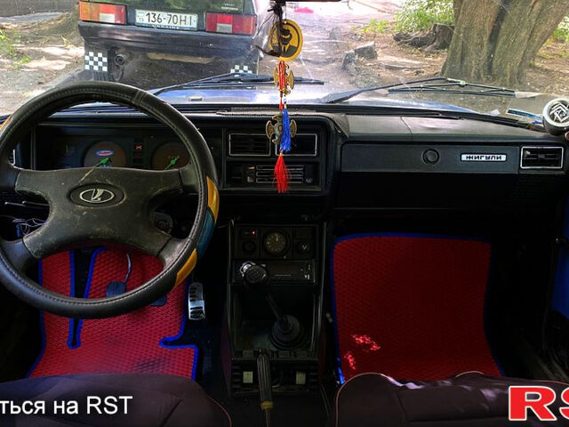 Синий ВАЗ 2107, объемом двигателя 1.5 л и пробегом 0 тыс. км за 1300 $, фото 6 на Automoto.ua