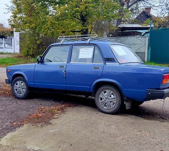 ВАЗ 2107 2006 у Желтых Водах на Automoto.ua Синій ВАЗ 2107, об'ємом двигуна 1.5 л та пробігом 102 тис. км за 1200 $, фото 3 на Automoto.ua