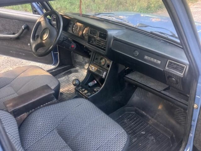 Синий ВАЗ 2107, объемом двигателя 1.5 л и пробегом 160 тыс. км за 1100 $, фото 4 на Automoto.ua