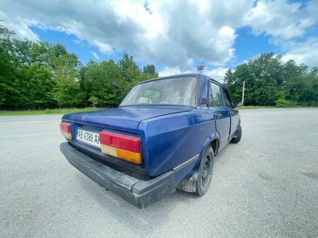 Синий ВАЗ 2107, объемом двигателя 1.5 л и пробегом 100 тыс. км за 596 $, фото 5 на Automoto.ua