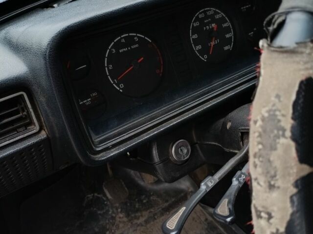 Синий ВАЗ 2107, объемом двигателя 1.5 л и пробегом 143 тыс. км за 1182 $, фото 6 на Automoto.ua