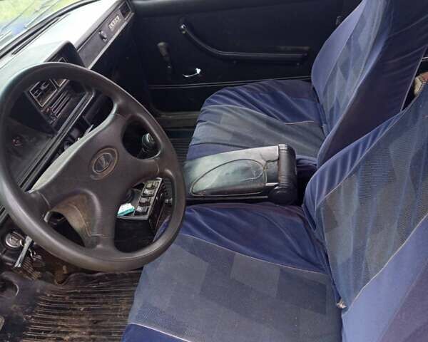 Синий ВАЗ 2107, объемом двигателя 1.5 л и пробегом 80 тыс. км за 1200 $, фото 4 на Automoto.ua