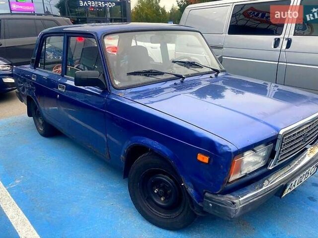 Синий ВАЗ 2107, объемом двигателя 1.5 л и пробегом 235 тыс. км за 600 $, фото 2 на Automoto.ua
