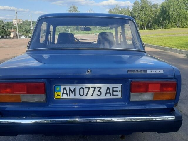 Синий ВАЗ 2107, объемом двигателя 1.5 л и пробегом 120 тыс. км за 1350 $, фото 3 на Automoto.ua