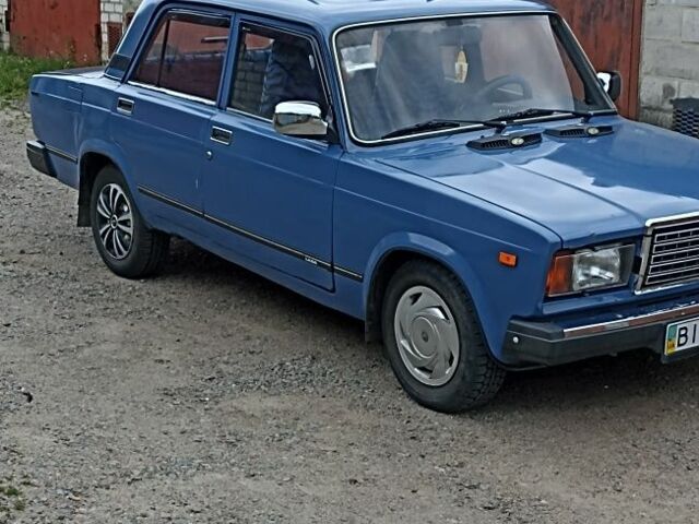 Синий ВАЗ 2107, объемом двигателя 1.5 л и пробегом 2 тыс. км за 938 $, фото 4 на Automoto.ua