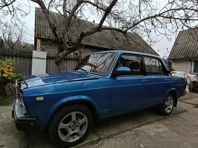 Синий ВАЗ 2107, объемом двигателя 1.5 л и пробегом 90 тыс. км за 1100 $, фото 5 на Automoto.ua
