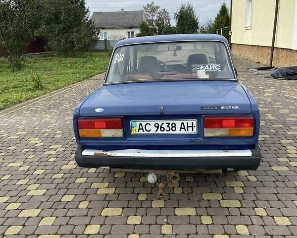 Синий ВАЗ 2107, объемом двигателя 1.5 л и пробегом 140 тыс. км за 1000 $, фото 3 на Automoto.ua